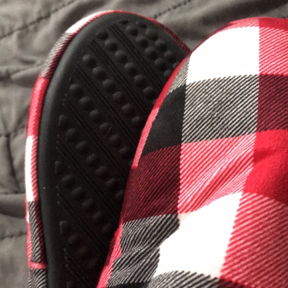 Family PJ slippers from Macy’s - Picture 8 of 9